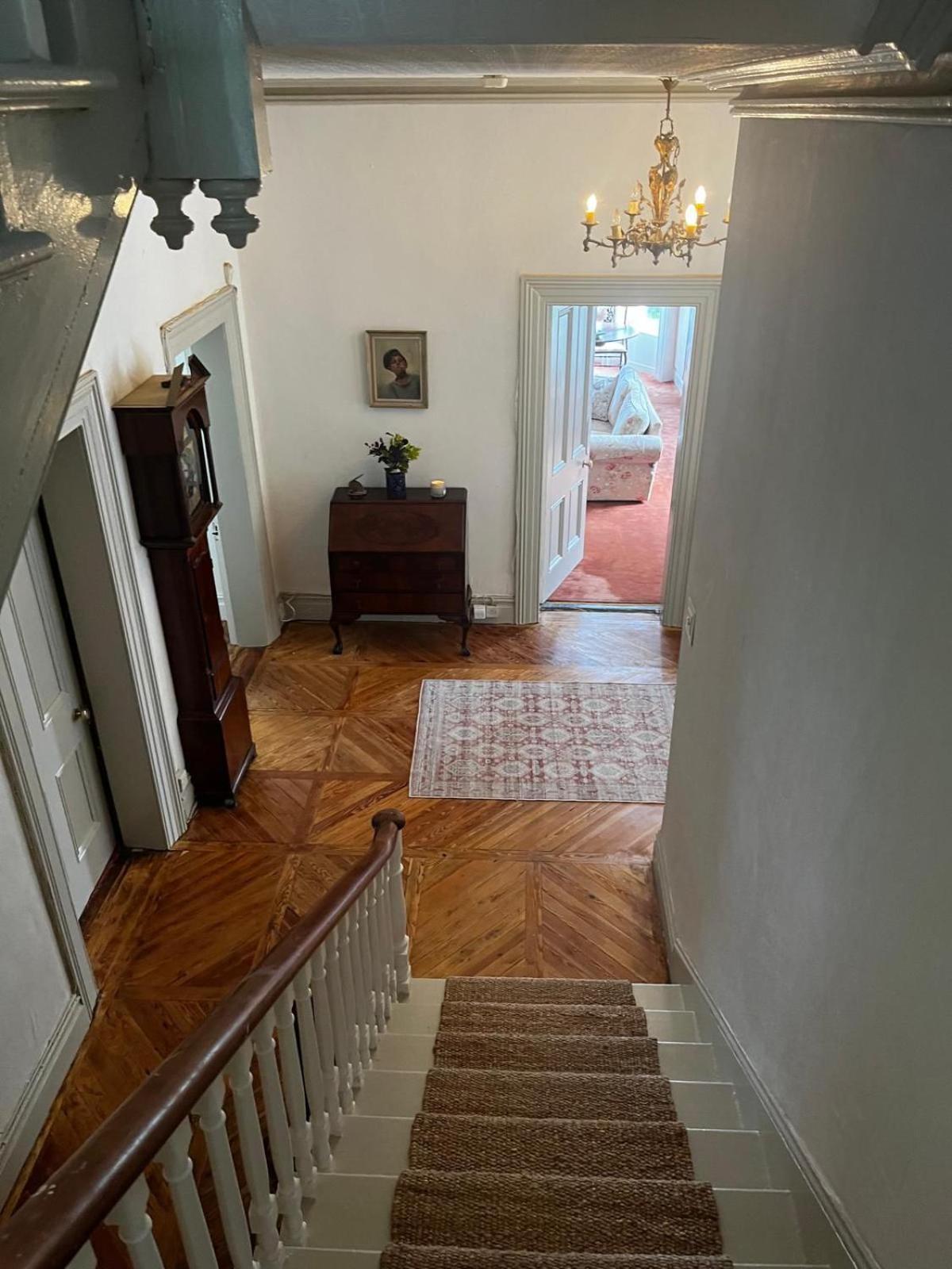 לינה וארוחת בוקר קוב Lynwood House מראה חיצוני תמונה
